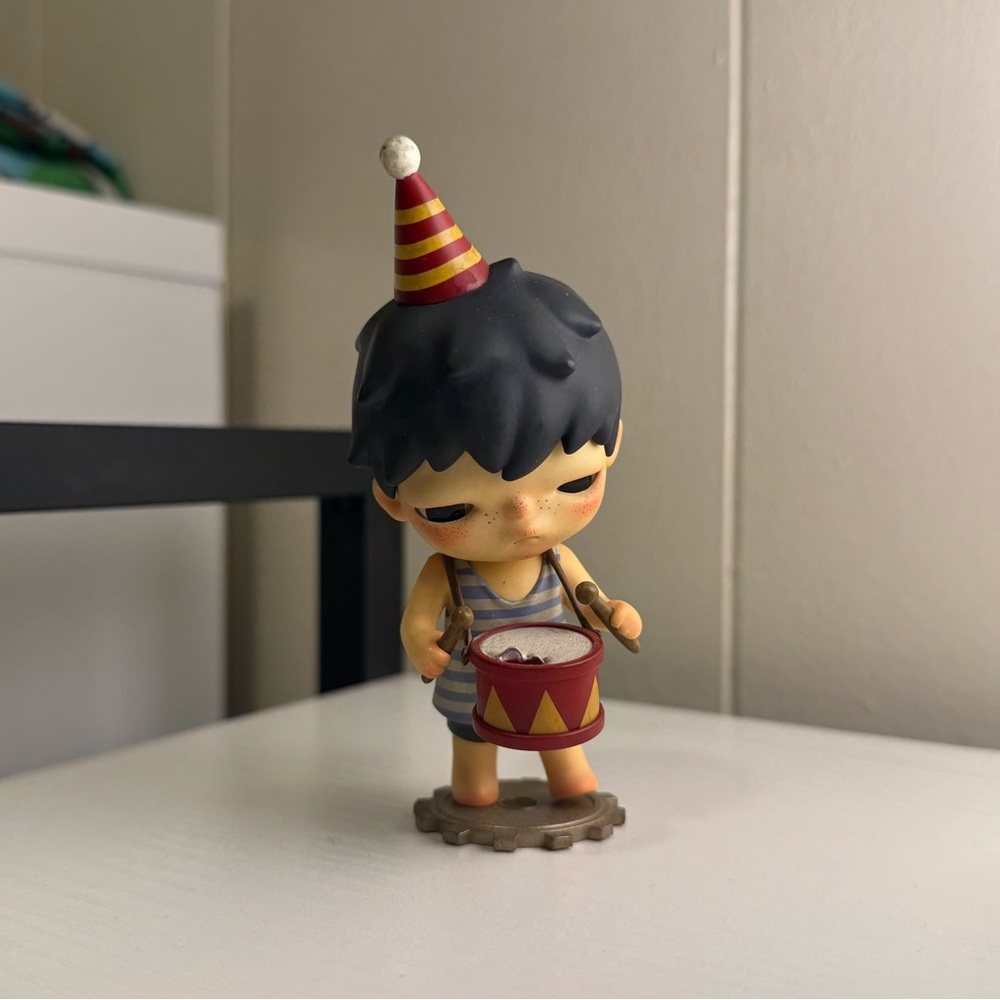 Authentic POP MART HIRONO Mime Series Figurine- Fool WITH CARD
